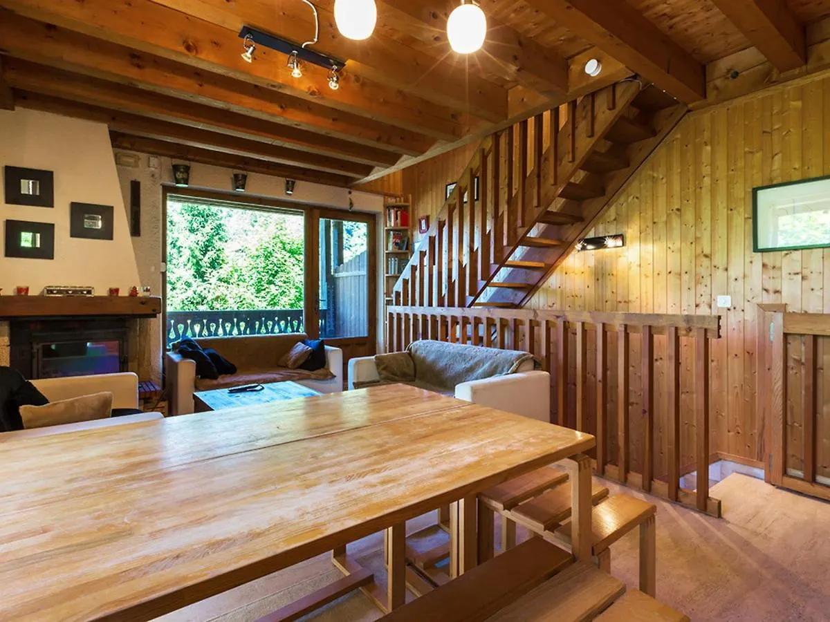 Appartement La Clusaz, 4 Pieces, 6 Personnes - Fr-1-437-54 0*,  France